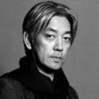 Playing_The_Piano_-Ryuichi_Sakamoto