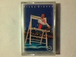 Piccolo è Bello di Ricky Gianco - musicasset Piccolo è Bello di Ricky Gianco - musicasset