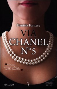 Via_Chanel_N?5_-Farnese_Daniela